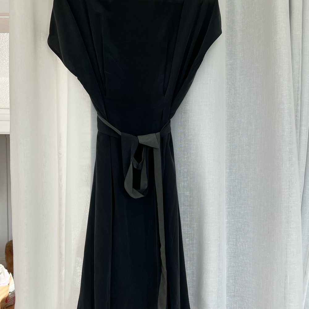 Beautiful 100% silk dress!